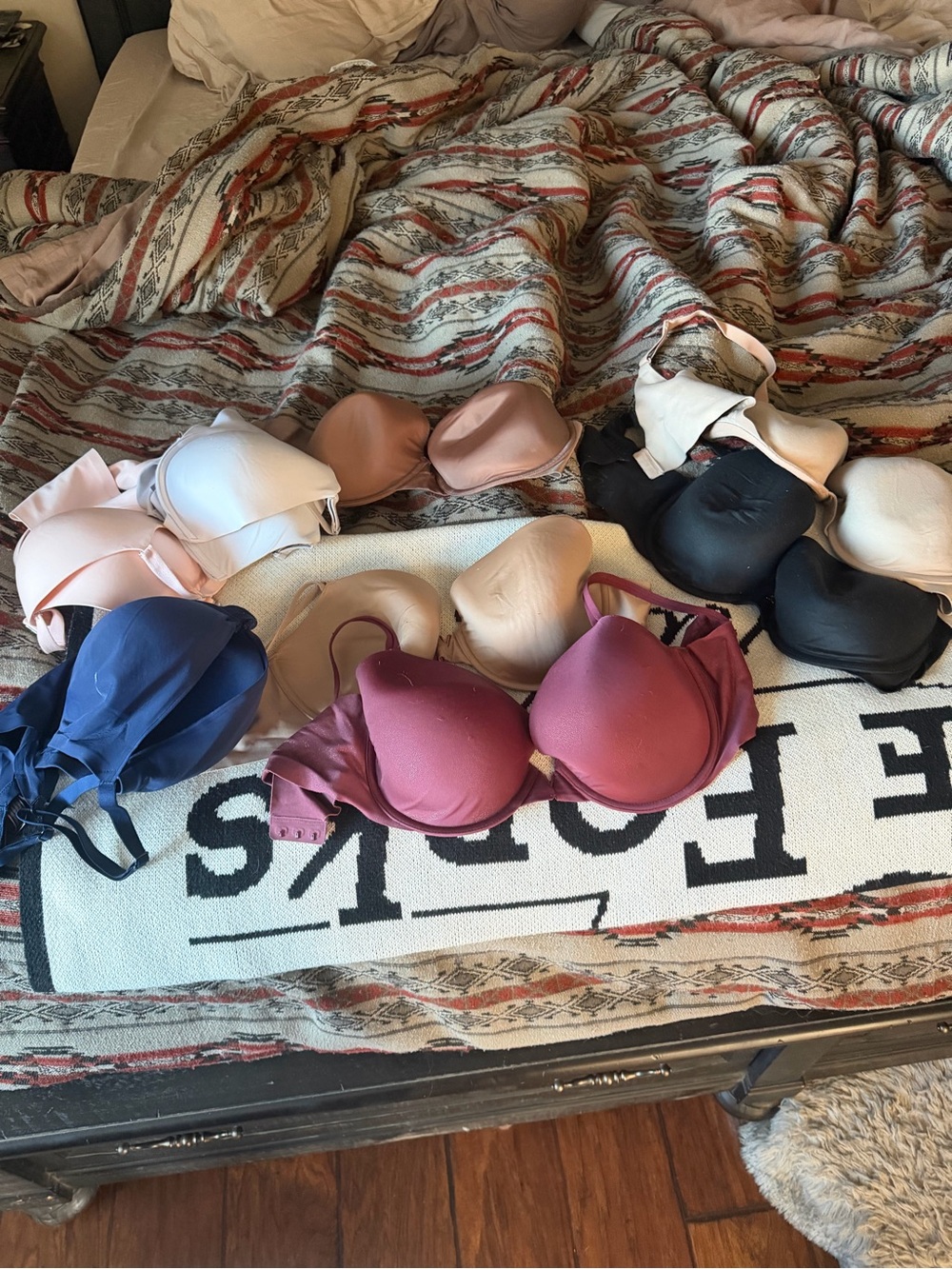 Victoria's Secret Bras in Pink, Nude, Black, Navy, Burgundy